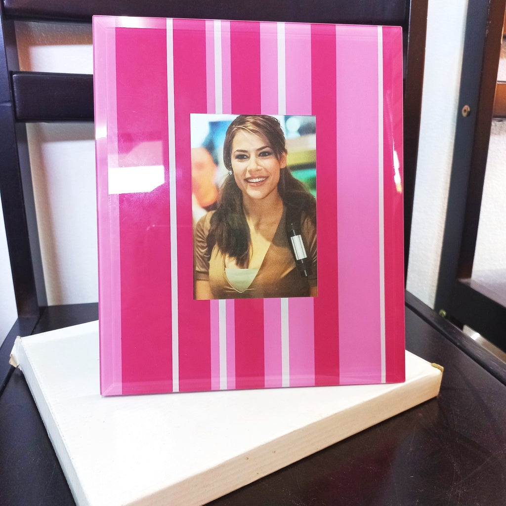 Photo Frame for 3R 3-1/2 X 5" Morwenna PRS Wall Mount Table Top Pink Red Striped Picture Frame Glass