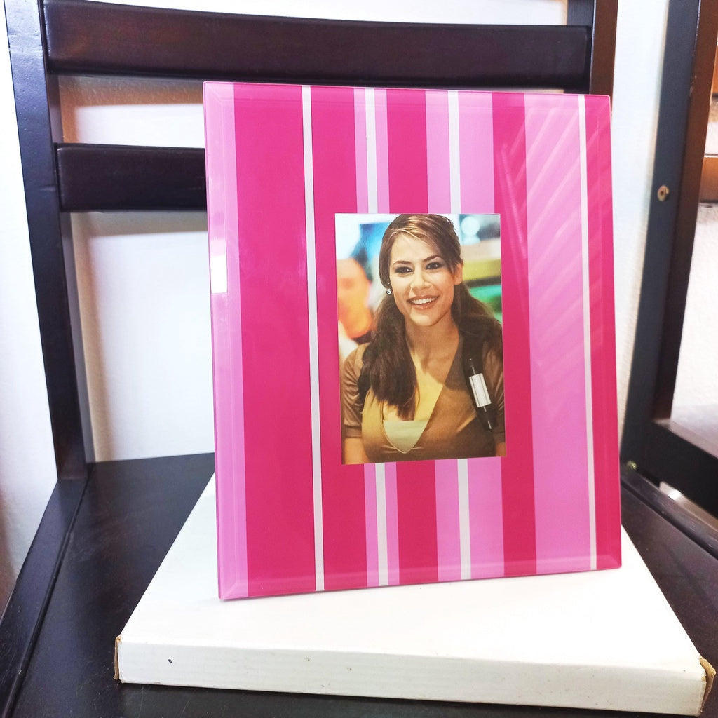 Photo Frame for 3R 3-1/2 X 5" Morwenna PRS Wall Mount Table Top Pink Red Striped Picture Frame Glass