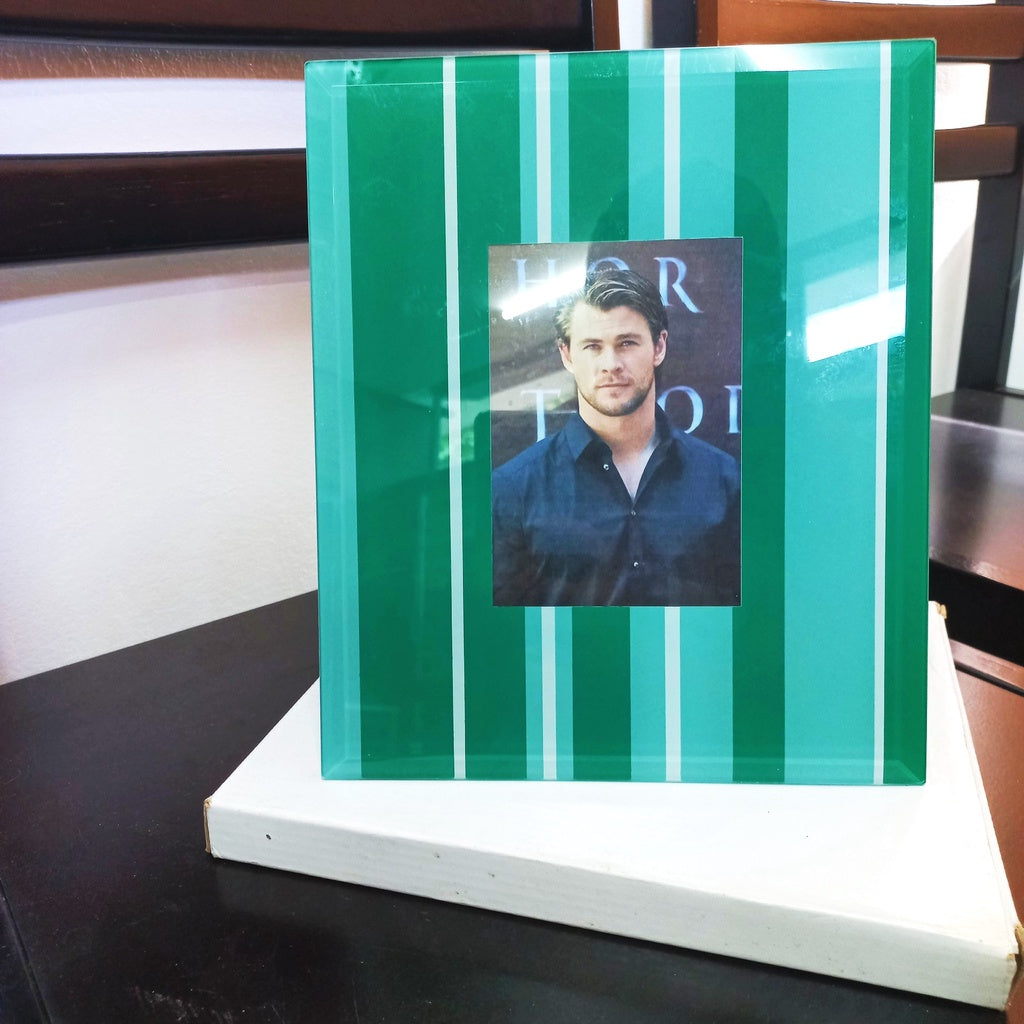 Photo Frame for 3R 3-1/2X5" Photo Morwenna GS Wall Mount Table Top Green Striped Picture Frame Glass